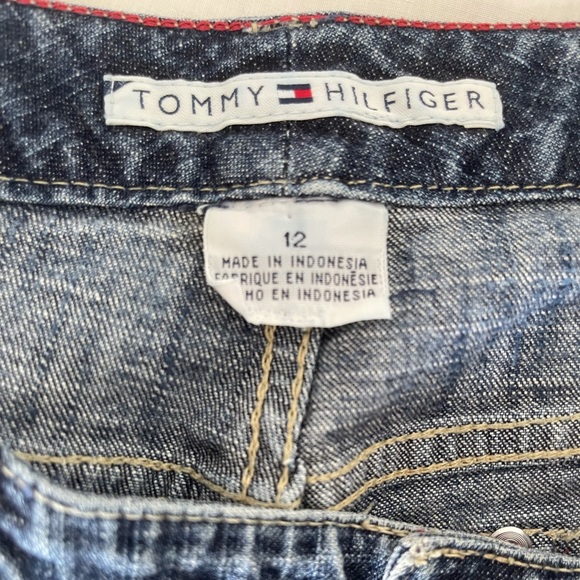Tommy Hilfiger women's medium wash jeans - Picture 5 of 5